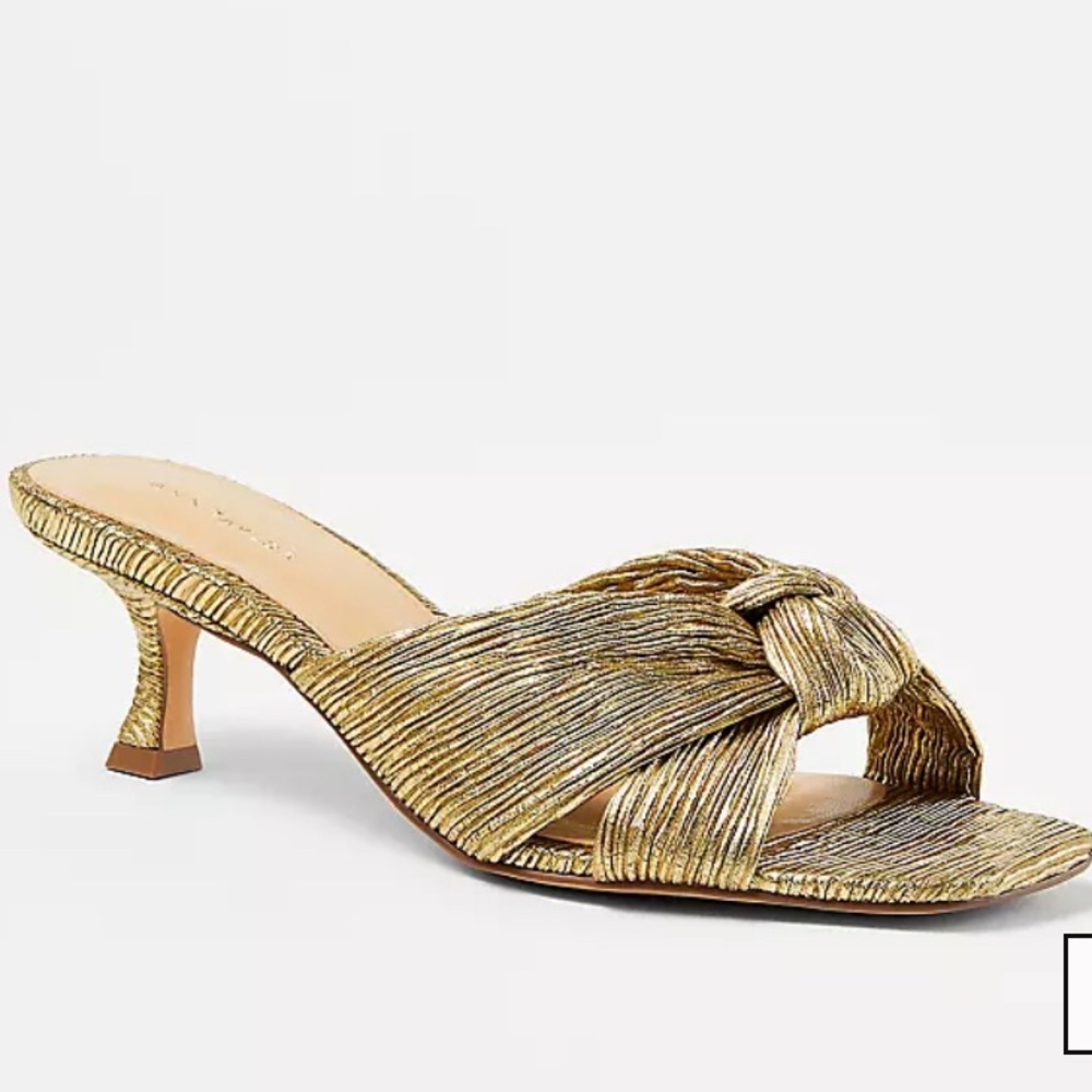 Ann Taylor Gold Metallic Pleated Knot Sandals- Sz 8.5